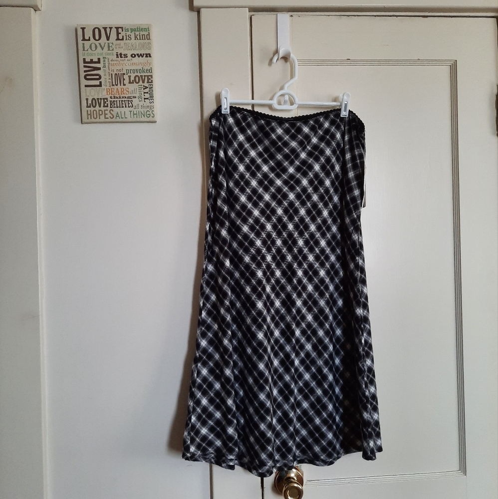 wild fable Midi Skirt, black and white Plaid, size XL